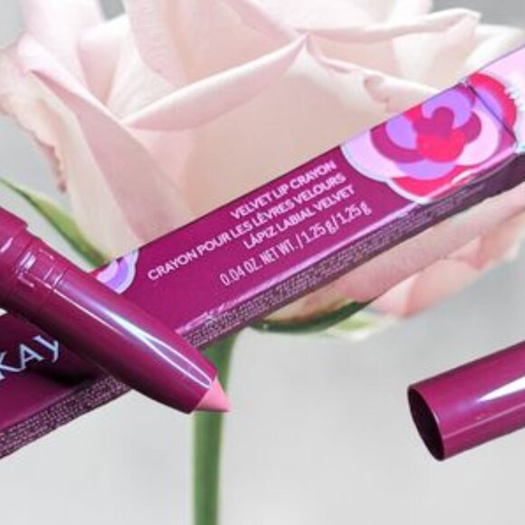 Pink Lipstick Lip Crayon Mary Kay - Picture 1 of 7